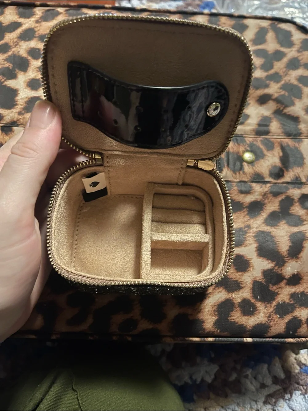 kate spade glitter clover mini pouch - gold and black
